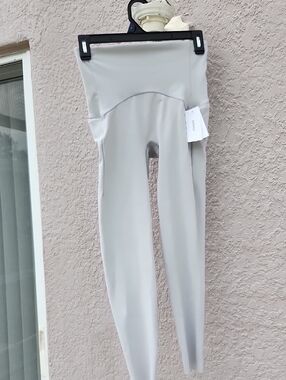 SPANX Light Gray Seamless Active Leggings